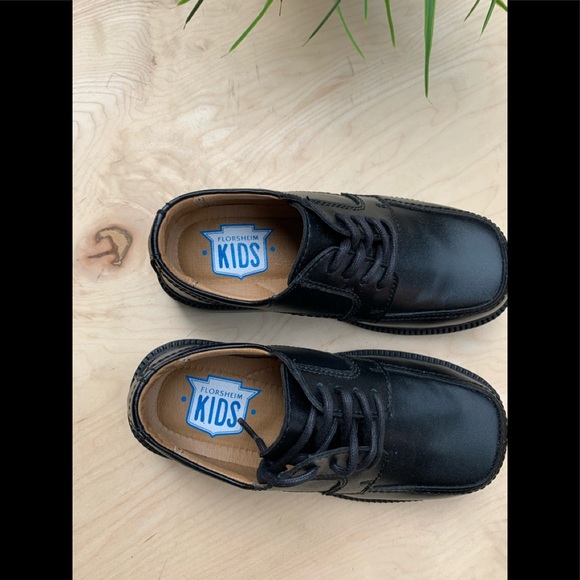 Florsheim boys black dress shoes - Picture 6 of 14